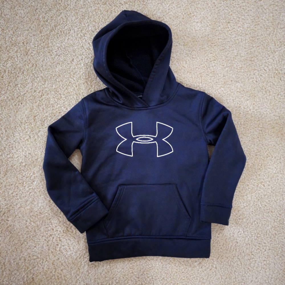 Under Tmour Hoodie Boys sz6 Like New
